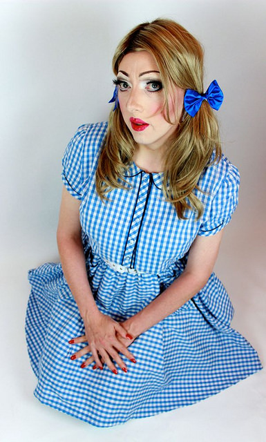 [Fashion] January Blues and Other&nbsp;Colours