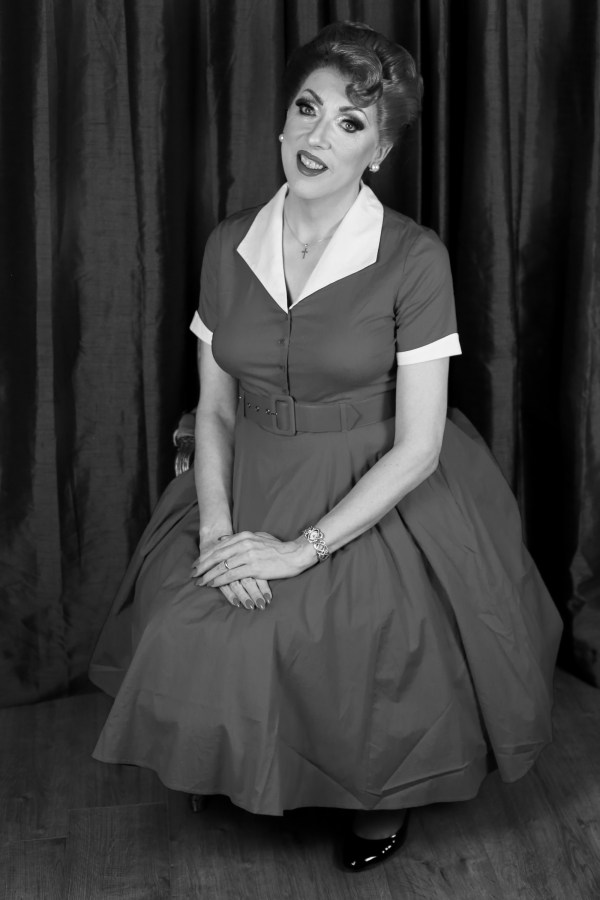 [Chat] The Loneliness of the Long Distance&nbsp;Tranny